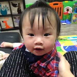 Meet your Posher, Eva